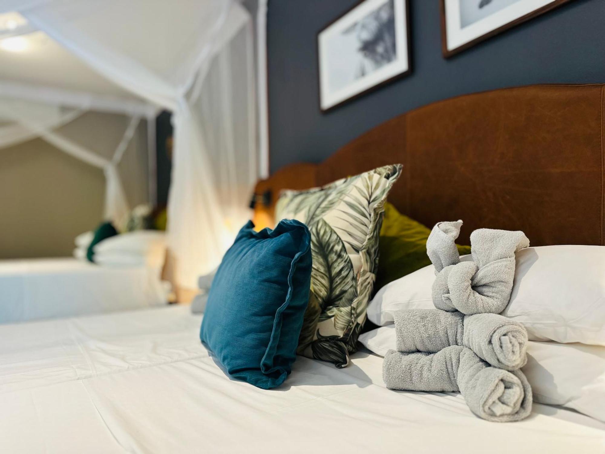 Toshari Lodge Okaukuejo Eksteriør billede